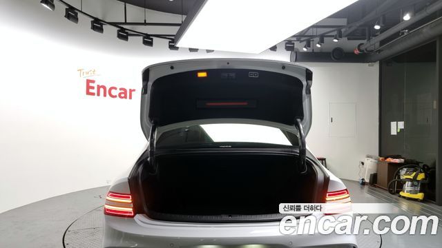Genesis G80 2024 thumb 11