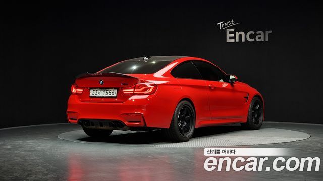 BMW M4 2019 thumb 3