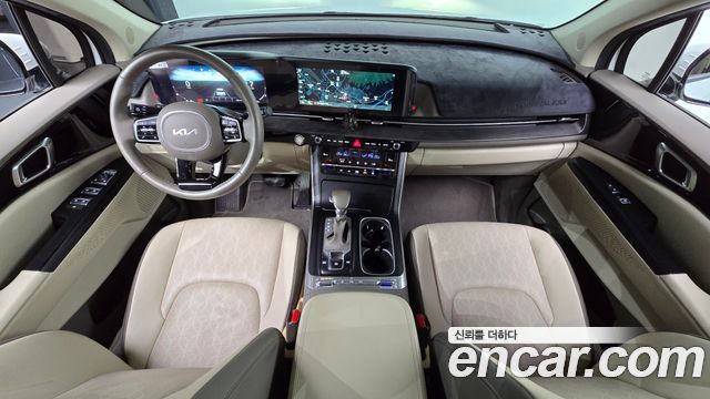 Kia Carnival 2023 thumb 8