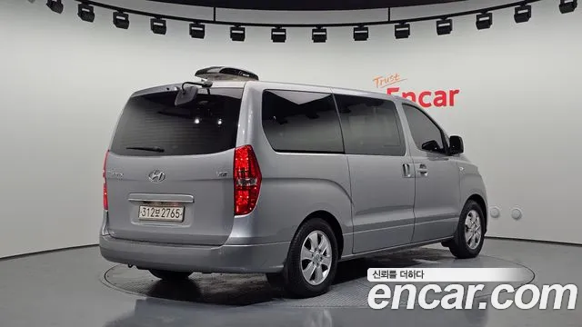 Hyundai Starex 2019 thumb 3