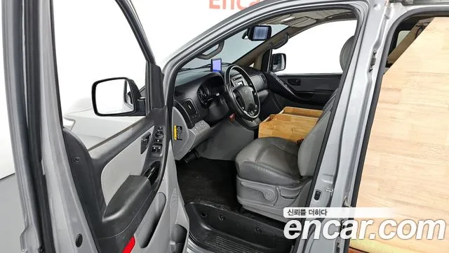 Hyundai Starex 2019 thumb 11