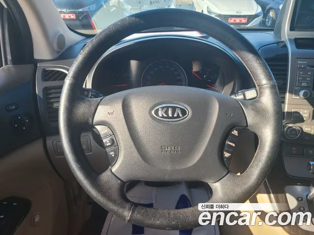 Kia Canival 2012 thumb 2