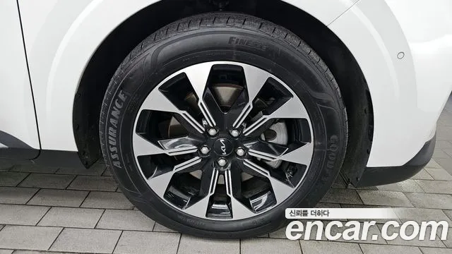Kia Carnival 2022 thumb 5