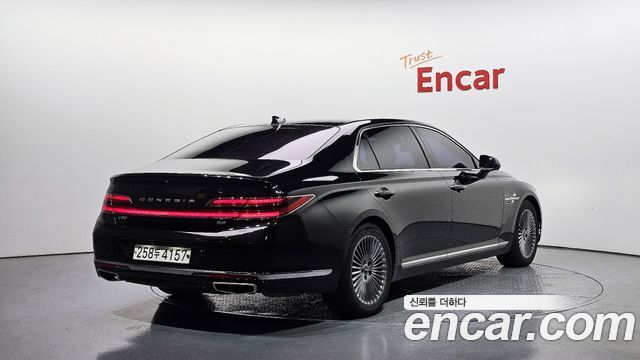 Genesis G90 2019 thumb 2