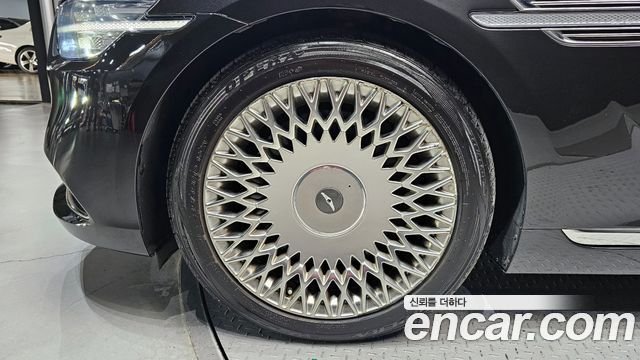 Genesis G90 2019 thumb 6