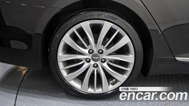 Hyundai Genesis 2016 thumb 6