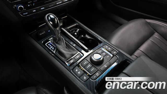 Hyundai Genesis 2016 thumb 10