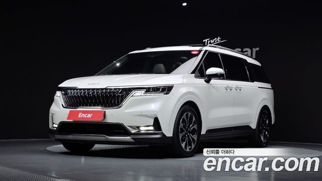 Kia Carnival 2021 thumb 2