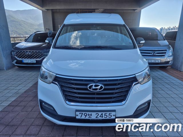 Hyundai Starex 2018 thumb 2