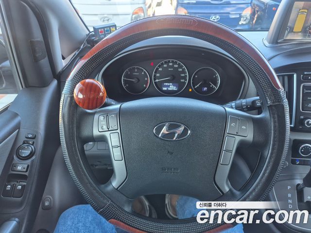 Hyundai Starex 2018 thumb 10
