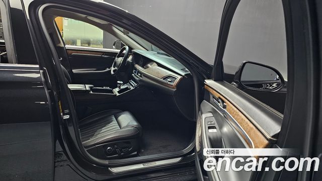 Genesis G90 2019 thumb 11