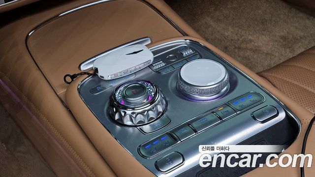 Genesis G90 2022 thumb 9