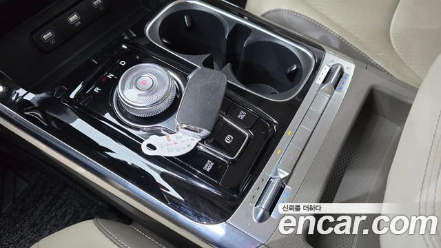 Kia Carnival 2021 thumb 9
