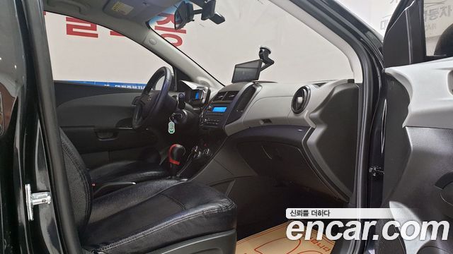 Chevrolet Aveo 2013 thumb 12