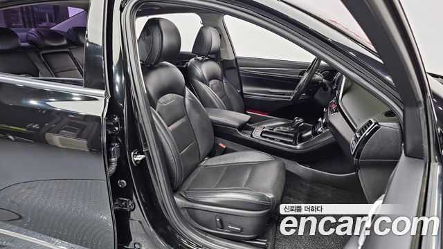 Hyundai Grandeur 2017 thumb 10