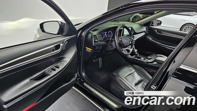 Hyundai Grandeur 2017 thumb 12