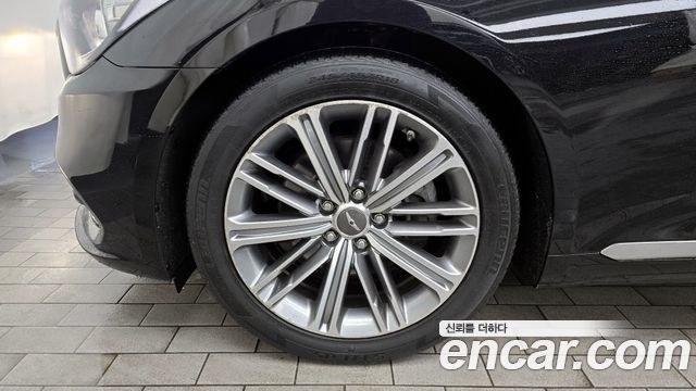 Genesis G80 2016 thumb 6