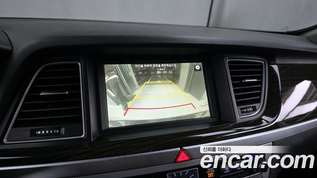Genesis G80 2016 thumb 12