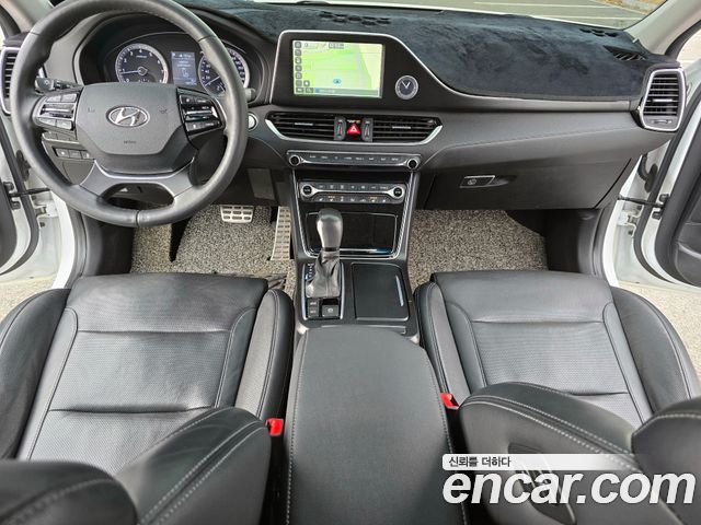 Hyundai Grandeur 2017 thumb 6