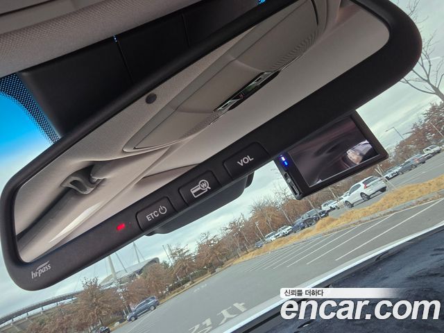 Hyundai Grandeur 2017 thumb 8