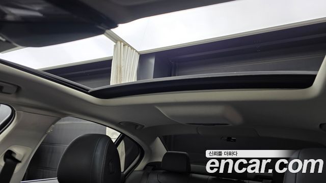 BMW 5 серии 2019 thumb 12