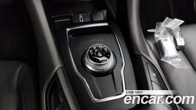 Ford Mondeo 2020 thumb 10