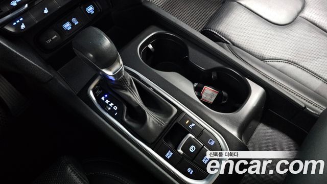 Hyundai Santa Fe 2020 thumb 9