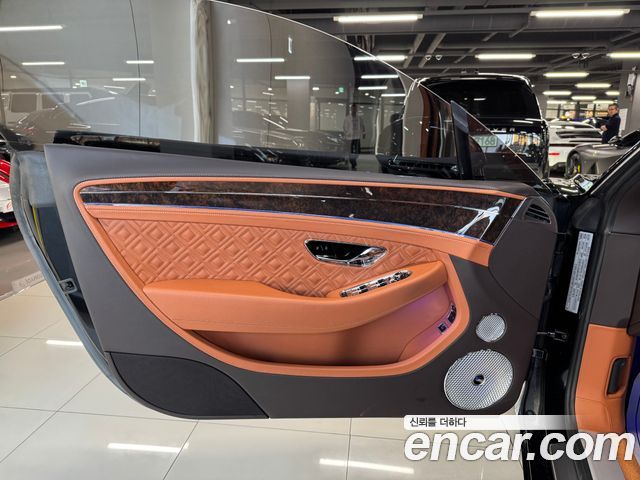 Bentley Continental 2021 thumb 6