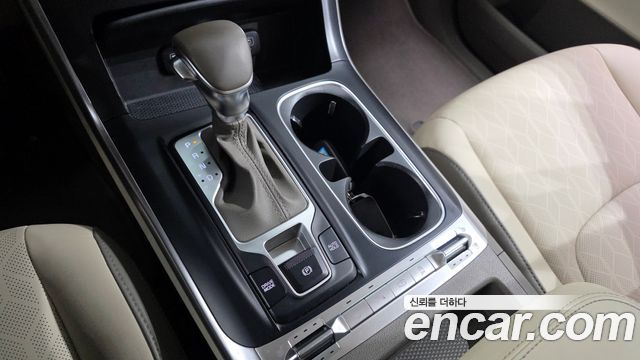 Kia Carnival 2021 thumb 10
