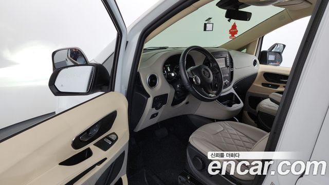 Mercedes-Benz V-Class 2020 thumb 10