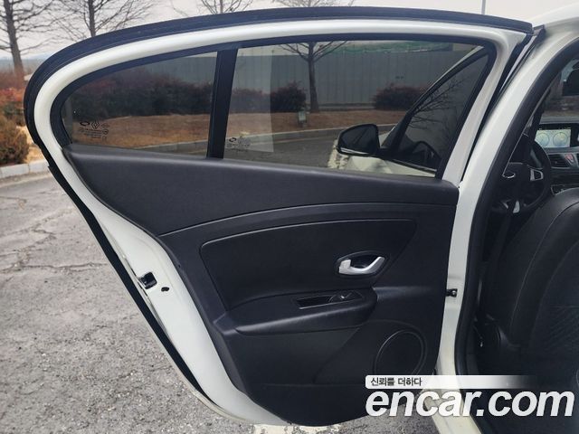 Renault Korea SM3 2014 thumb 12