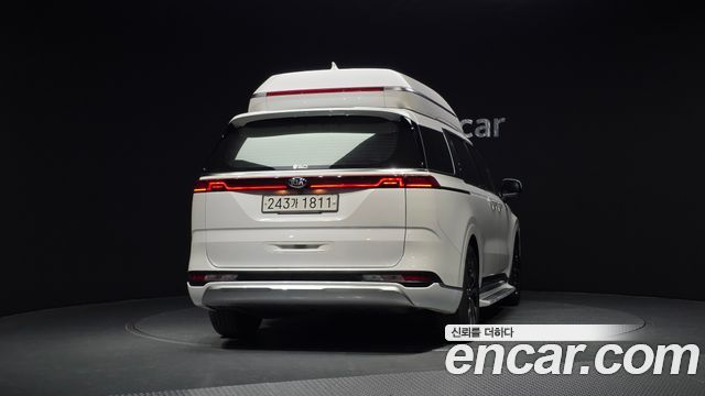 Kia Carnival 2021 thumb 4