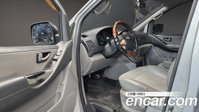 Hyundai Starex 2011 thumb 11