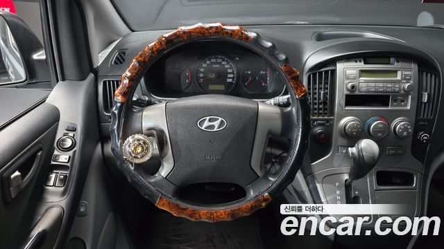 Hyundai Starex 2011 thumb 12