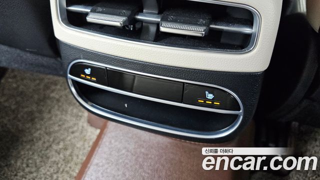 Genesis GV70 2021 thumb 11