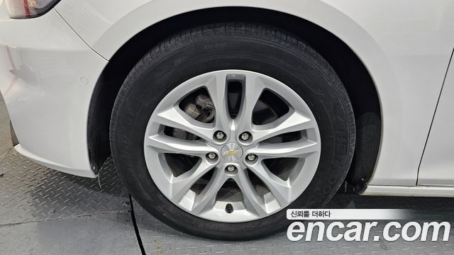 Chevrolet Malibu 2017 thumb 5