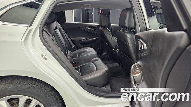Chevrolet Malibu 2017 thumb 12