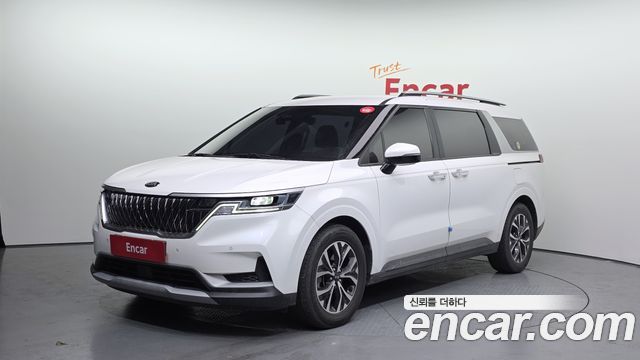 Kia Carnival 2021 thumb 2