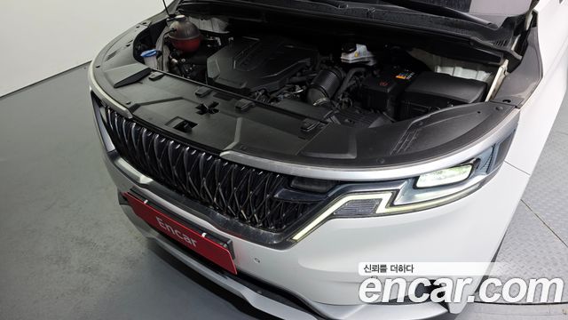Kia Carnival 2021 thumb 7