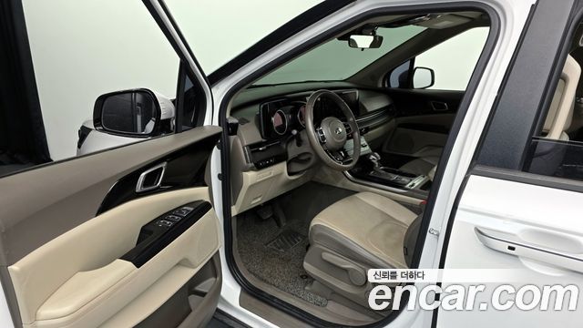 Kia Carnival 2021 thumb 10