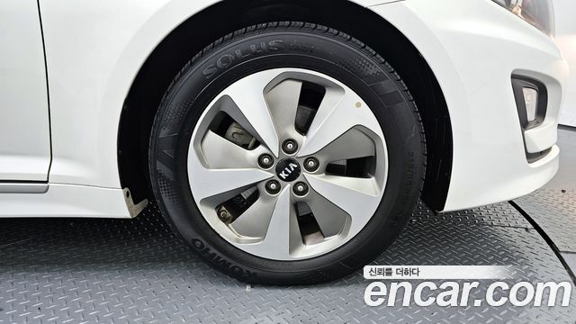 Kia K5 2015 thumb 6