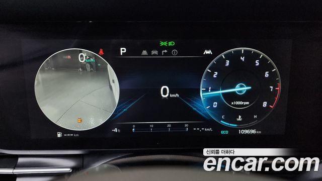 Kia Carnival 2021 thumb 8