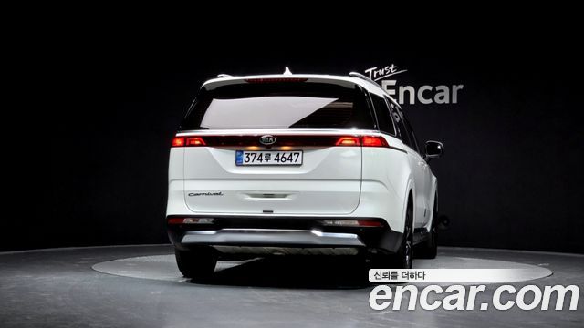 Kia Carnival 2020 thumb 4