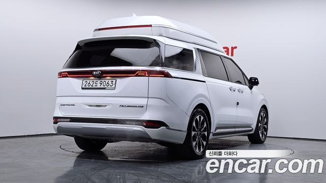 Kia Carnival 2021 thumb 3