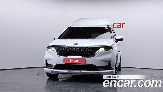 Kia Carnival 2021 thumb 4