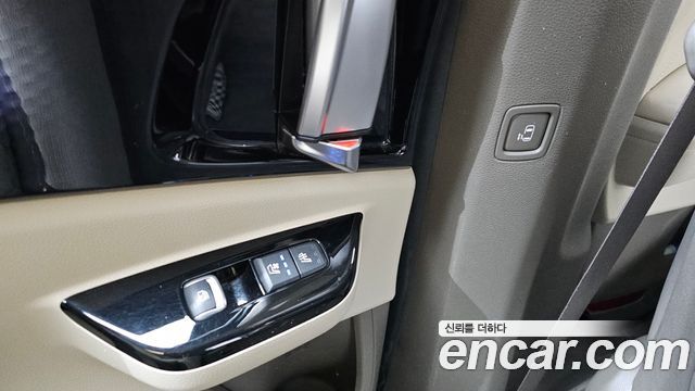 Kia Carnival 2021 thumb 12