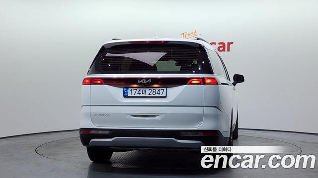 Kia Carnival 2022 thumb 5