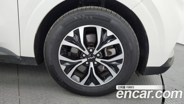 Kia Carnival 2022 thumb 6