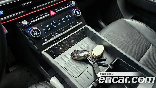 Hyundai Santa Fe 2023 thumb 12