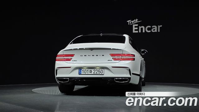 Genesis G80 2022 thumb 5